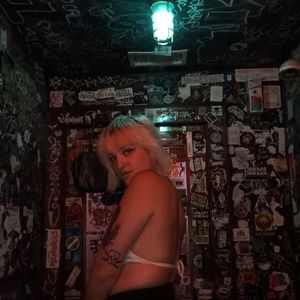 Meet your Posher, Quinn